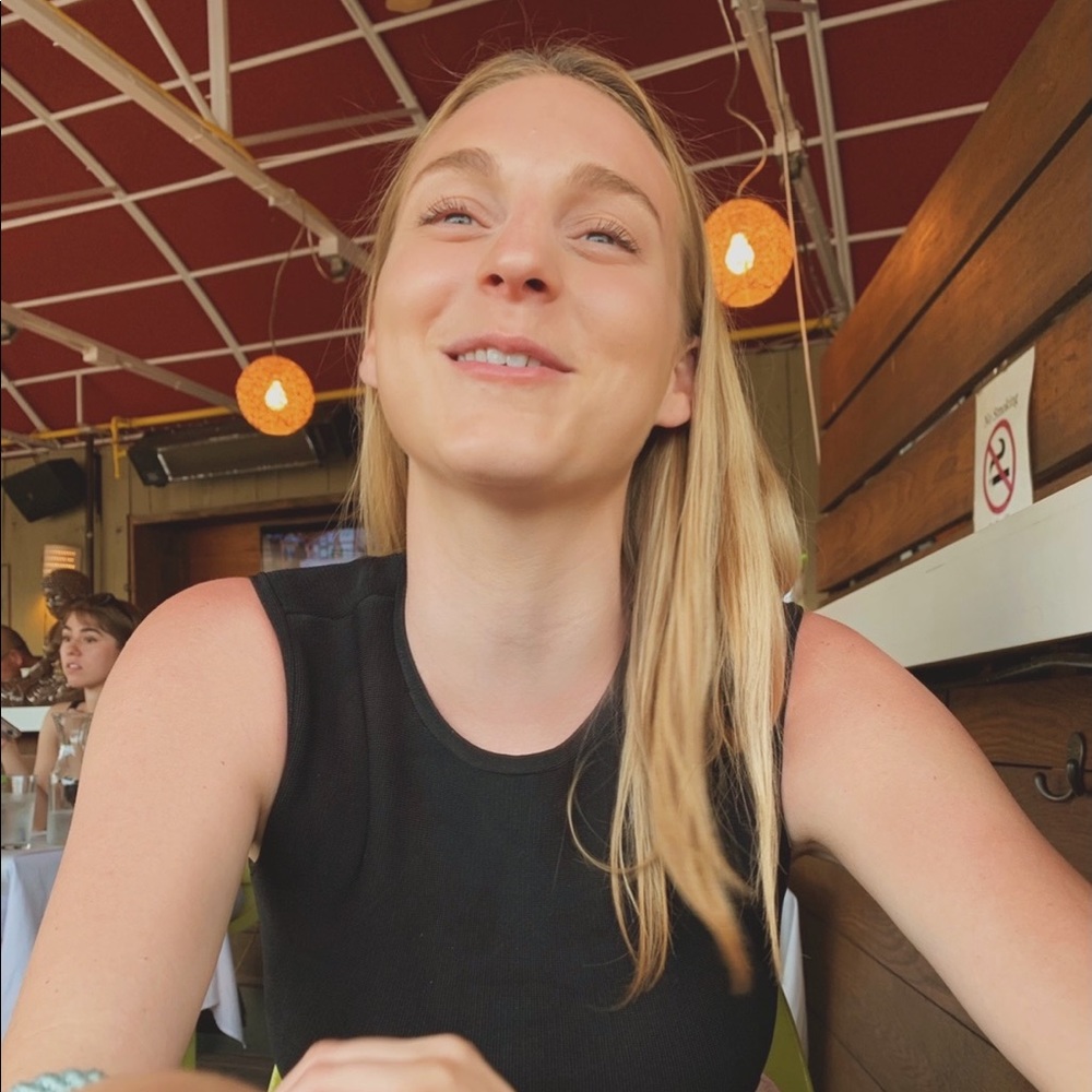 Meet your Posher, Jennie